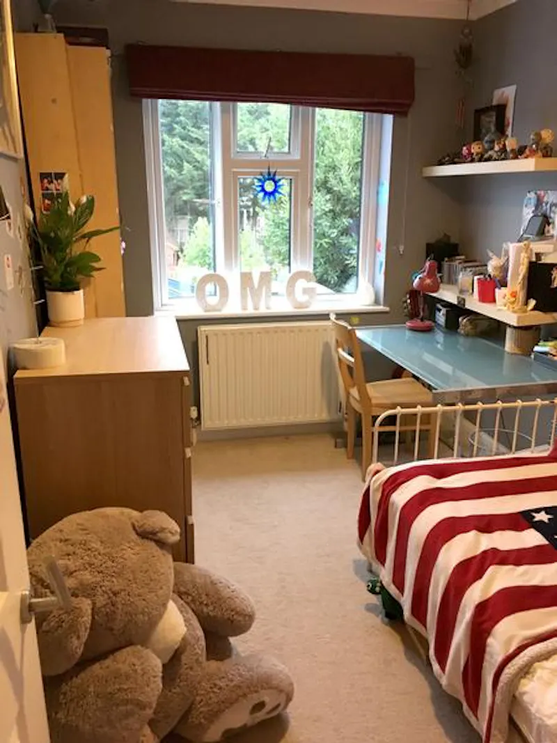 Modernised  Twickenham home, D2450 (photo 25)