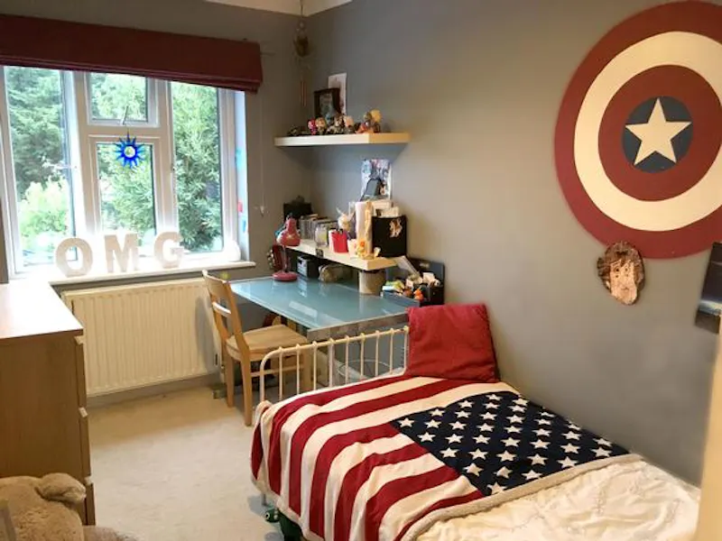 Modernised  Twickenham home, D2450 (photo 27)