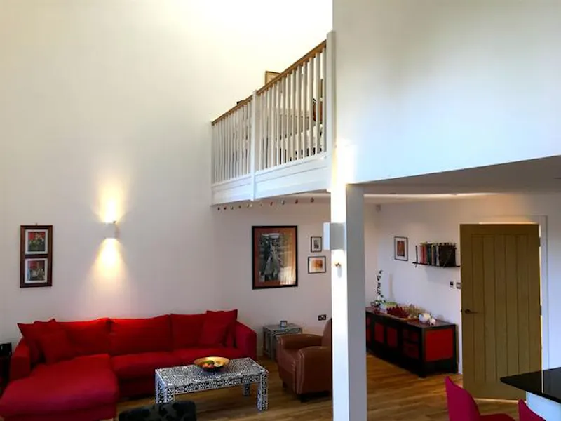 Mezzanine at Gamlingay contemporary barn, B1879 (photo 5)