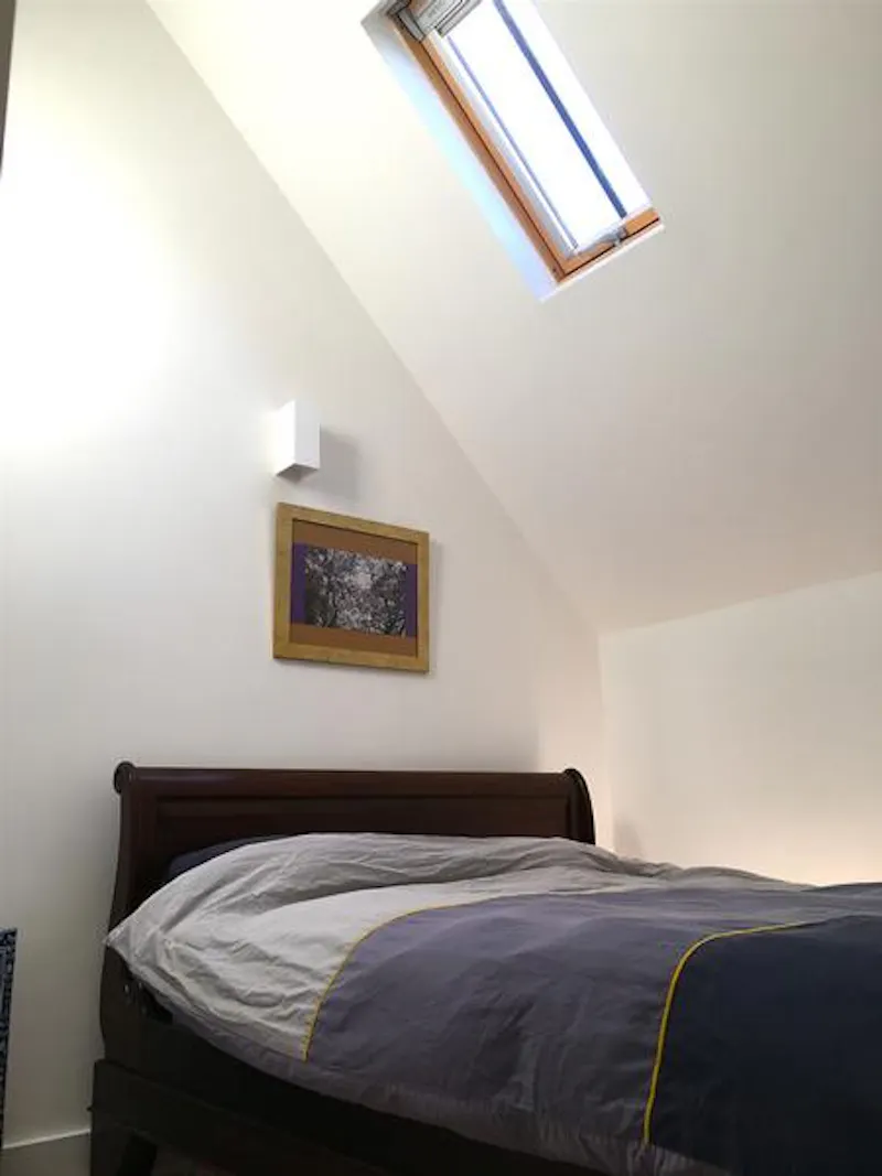 Bedroom at Gamlingay contemporary barn, B1879 (photo 21)