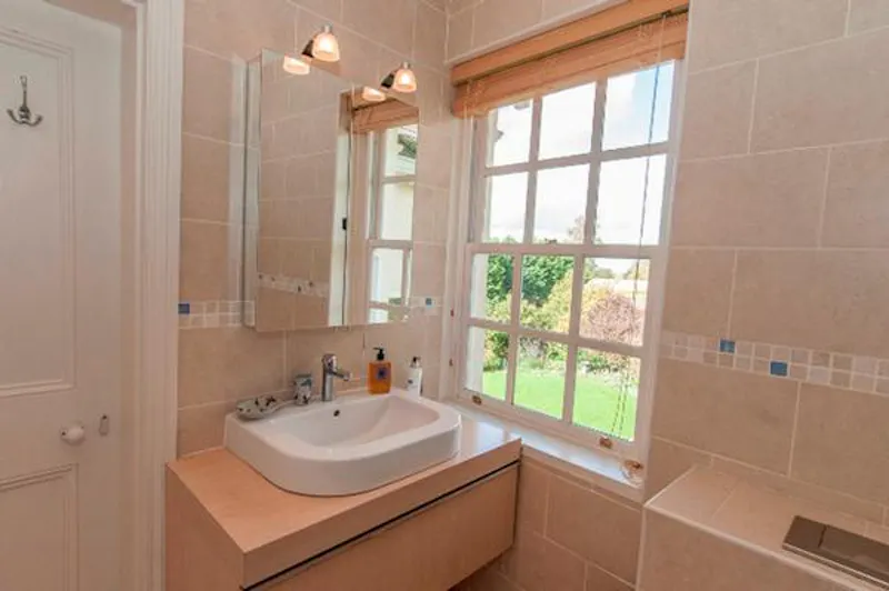 Daventry country house with stables, A1519 (photo 15)