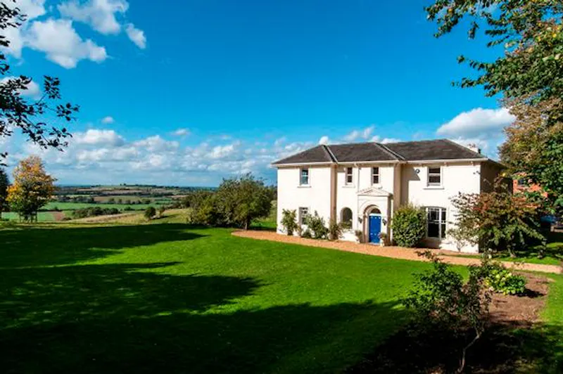 Garden at Daventry country house with stables, A1519 (photo 20)