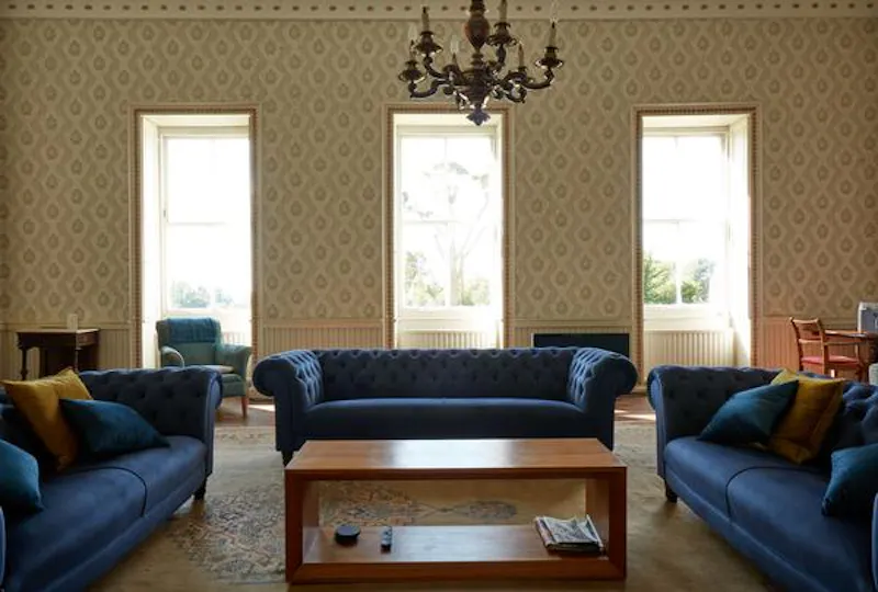 Ballroom at Georgian farmhouse in Egerton, A1520 (photo 5)