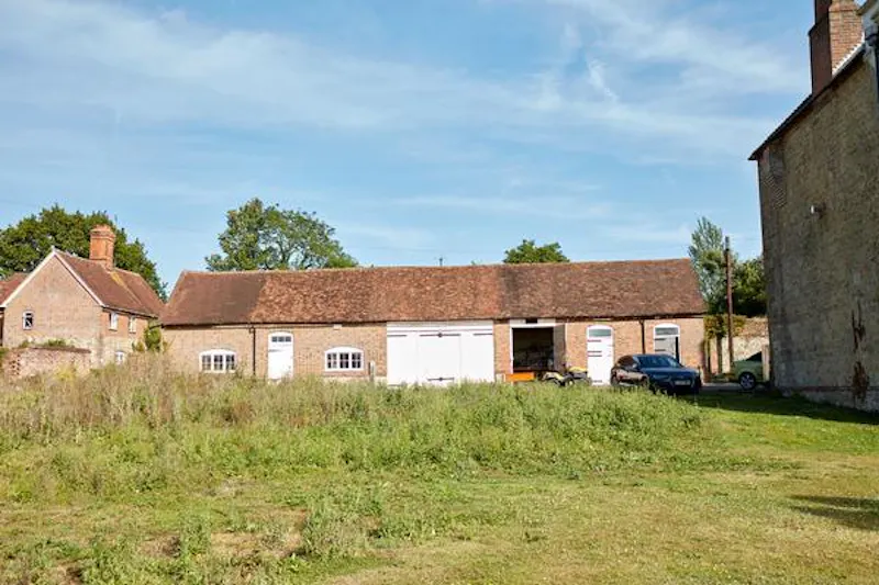 Georgian farmhouse in Egerton, A1520 (photo 48)
