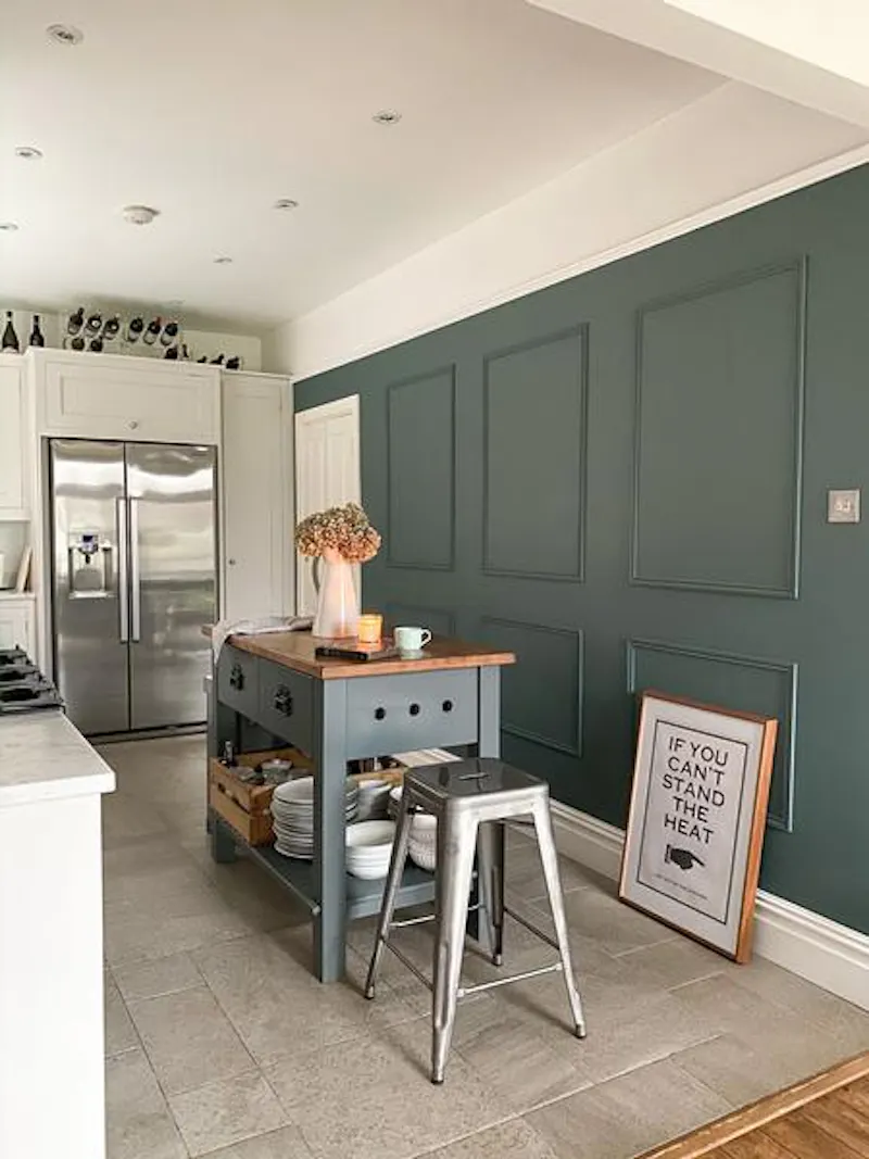 Pretty Surbiton house, E474 (photo 9)