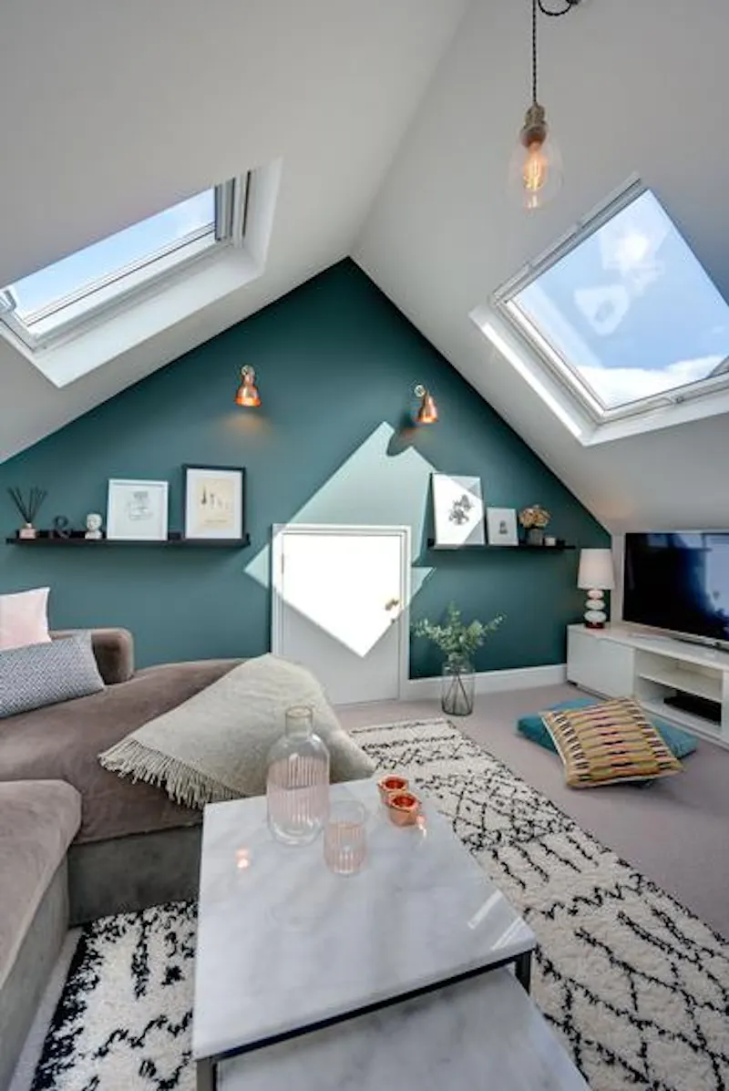 Living Room at Pretty Surbiton house, E474 (photo 26)