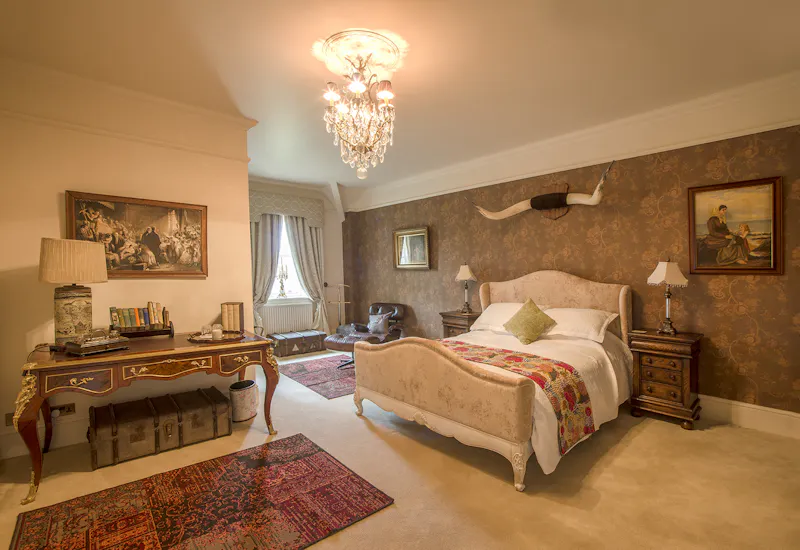 Bedroom at Queen Anne estate in Northampton, G311 (photo 13)