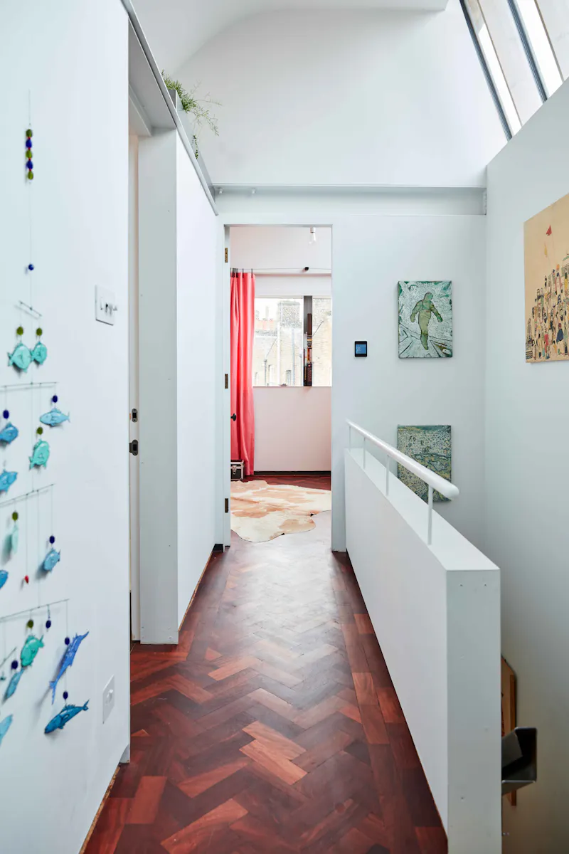 Colourful modern Homerton house, K416 (photo 15)