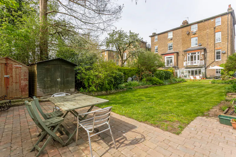 Terrace/Patio at Stylish Brondesbury apartment, F1058 (photo 32)