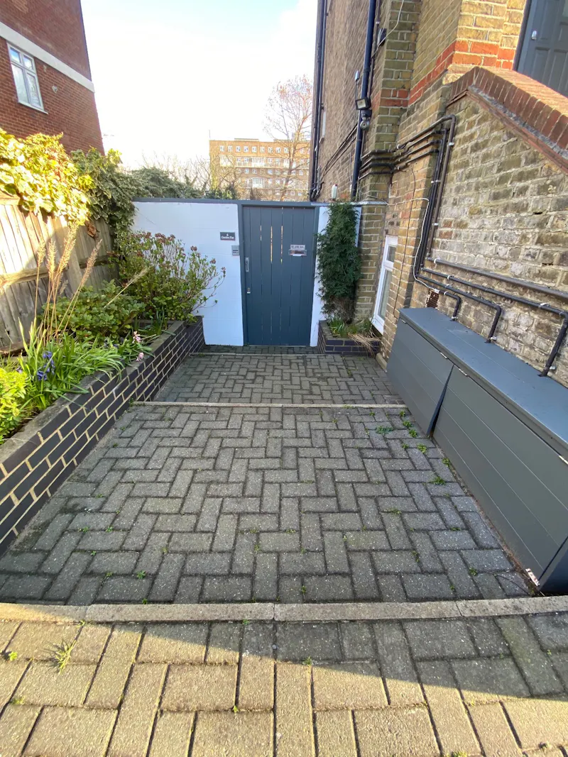 Stylish Brondesbury apartment, F1058 (photo 33)