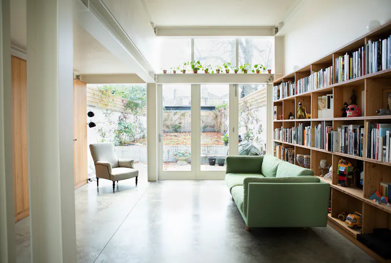 Living Room at Minimal Peckham atrium house, K449 (photo 8)