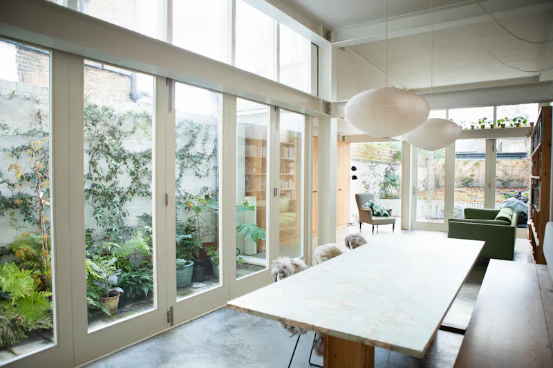 Minimal Peckham atrium house, K449 (photo 2)