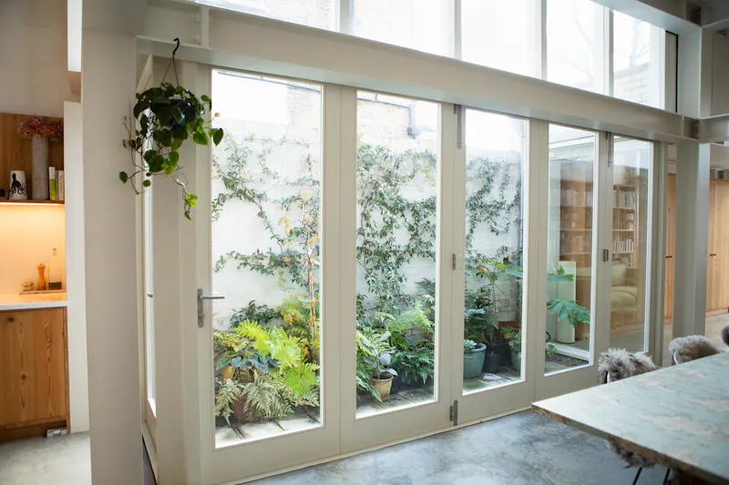 Minimal Peckham atrium house, K449 (photo 3)