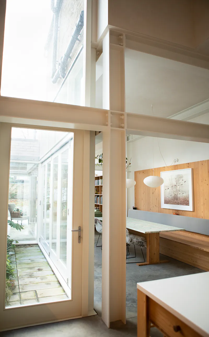 Minimal Peckham atrium house, K449 (photo 4)