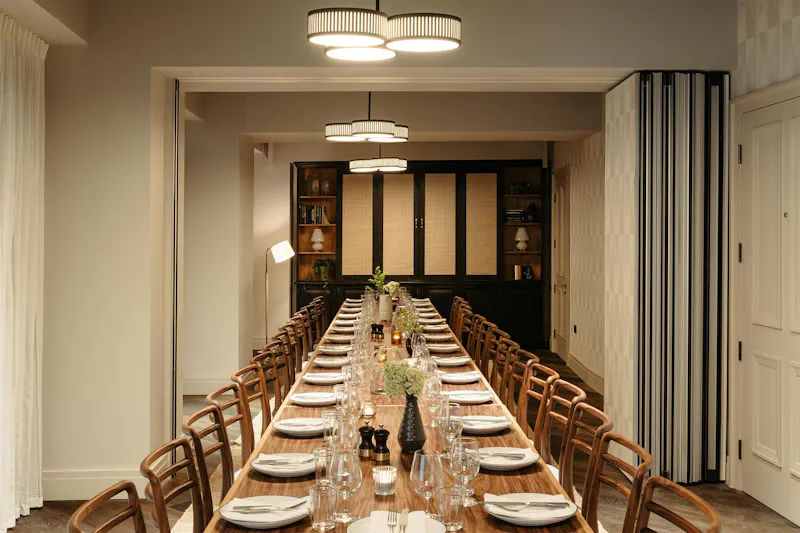 Dining room at Swanky Southwark hotel & venue, R837 (photo 10)