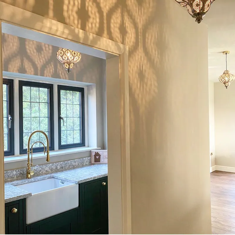 Bathroom at Buxted country house, M337 (photo 15)