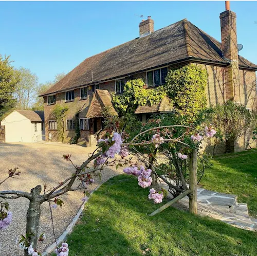 Buxted country house, M337