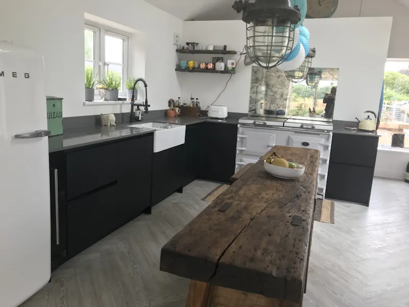 Kitchen at New-build Cottered house, L713 (photo 5)