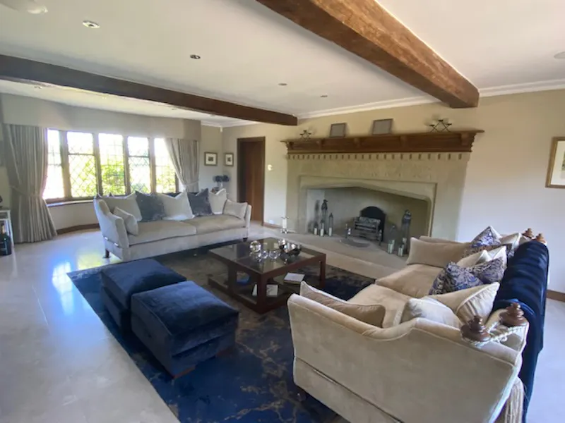 Living Room at Extensive Uckfield manor house , M338 (photo 2)