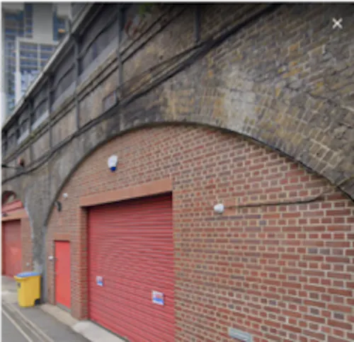 Vauxhall boxing gym & bar, Q145
