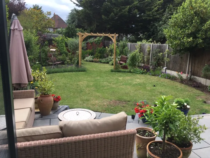 Modernised  Twickenham home, D2450 (photo 34)