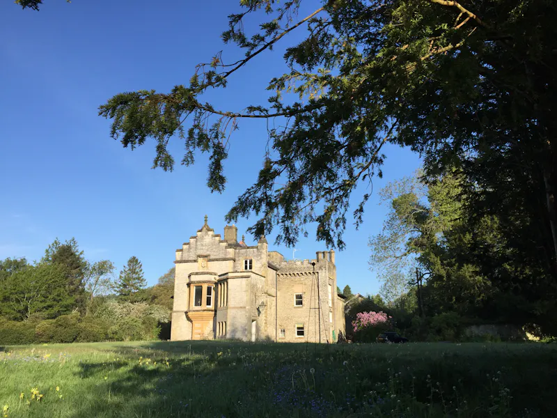 Dilapidated Presteigne manor, M339 (photo 1)