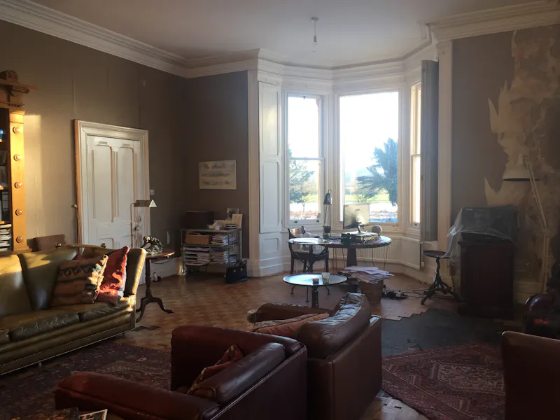 Living Room at Dilapidated Presteigne manor, M339 (photo 8)