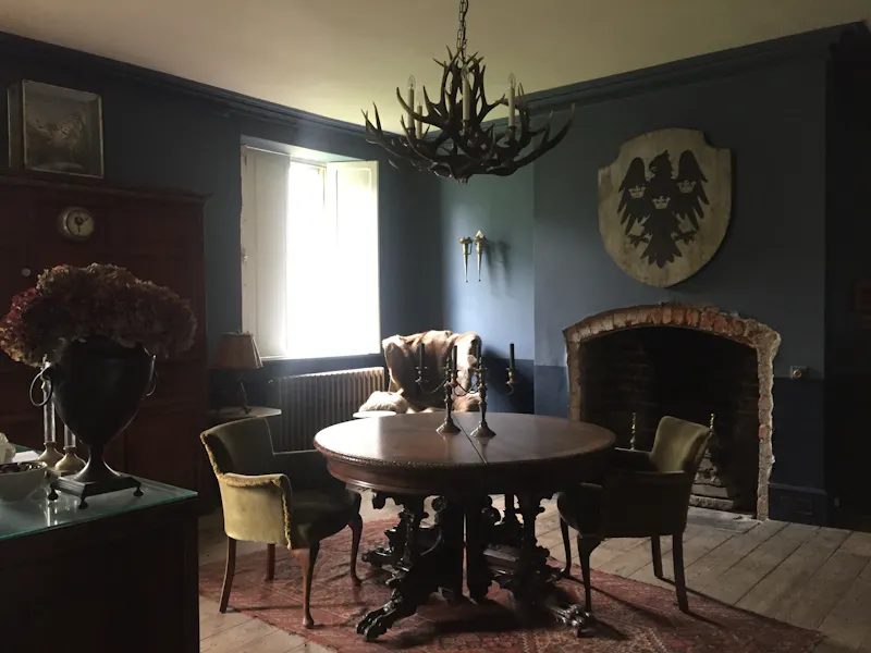 Dining room at Dilapidated Presteigne manor, M339 (photo 11)
