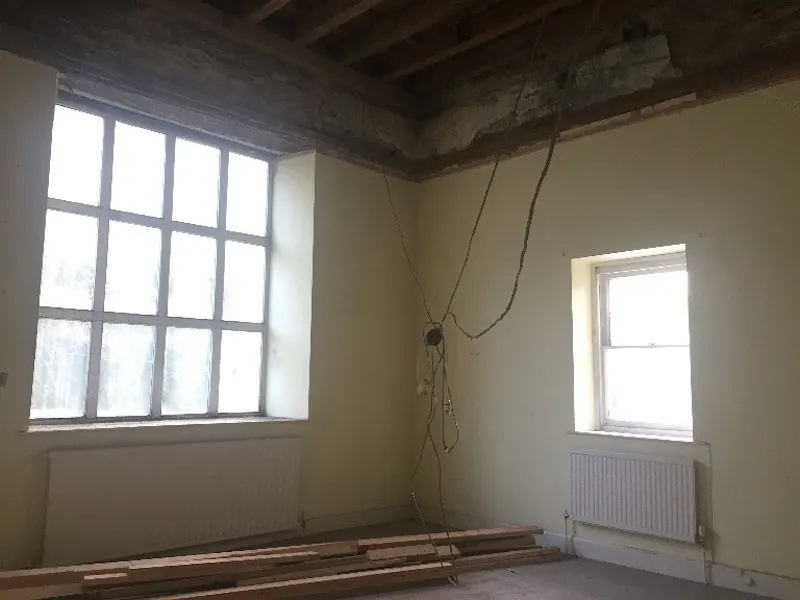 Dilapidated Presteigne manor, M339 (photo 23)