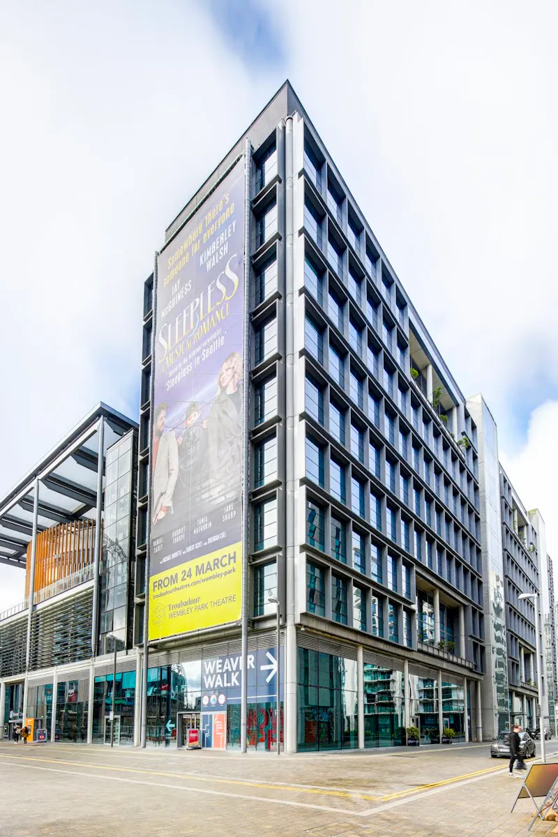 Modern Wembley civic offices, V164 (photo 52)