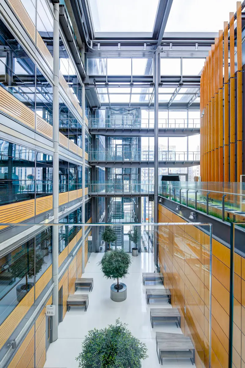 Modern Wembley civic offices, V164 (photo 17)