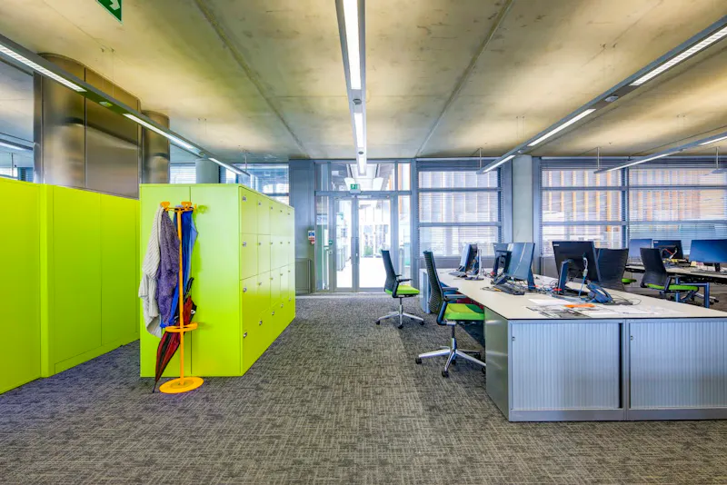 Modern Wembley civic offices, V164 (photo 60)