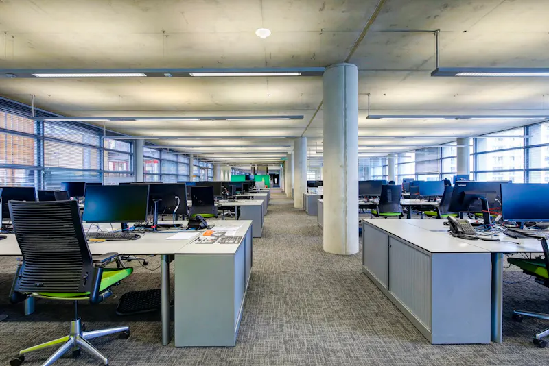 Modern Wembley civic offices, V164 (photo 57)