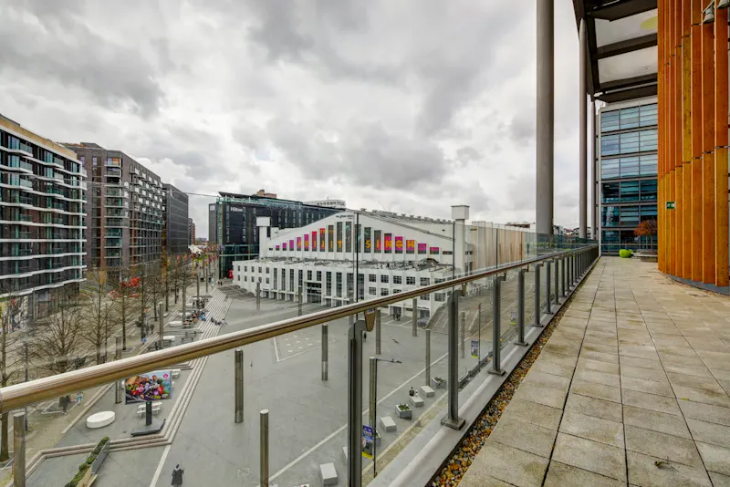Modern Wembley civic offices, V164 (photo 56)