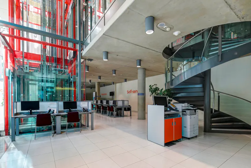 Modern Wembley civic offices, V164 (photo 90)