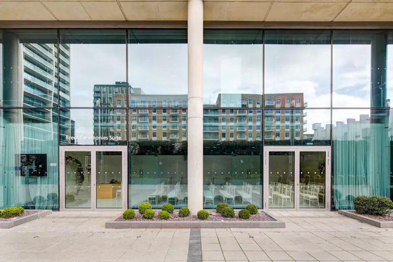 Modern Wembley civic offices, V164 (photo 112)