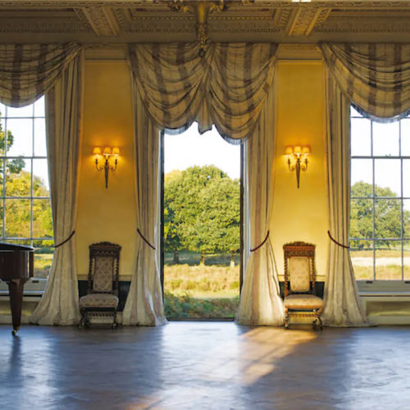 Ballroom at Ornate Hampton Court mansion, A859 (photo 8)