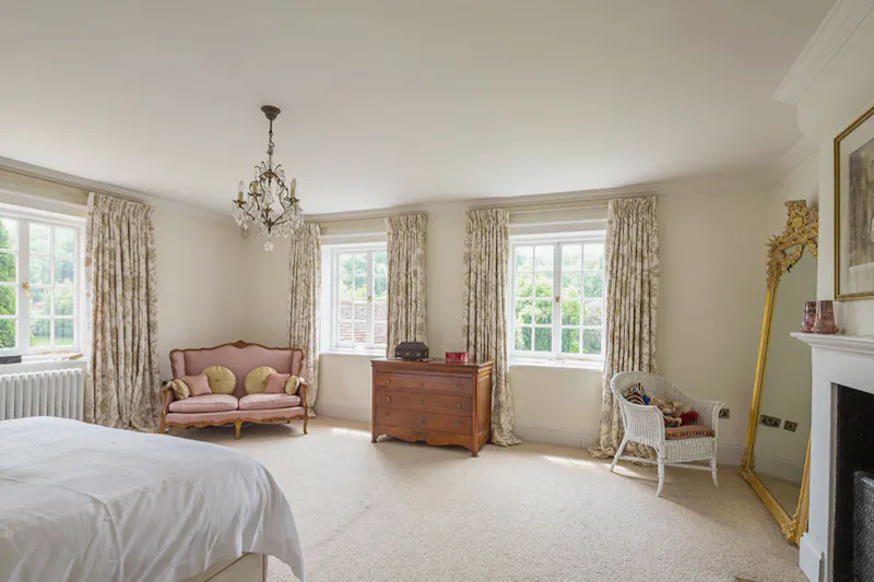 Bedroom at Gerrards Cross Georgian house, A1529 (photo 16)