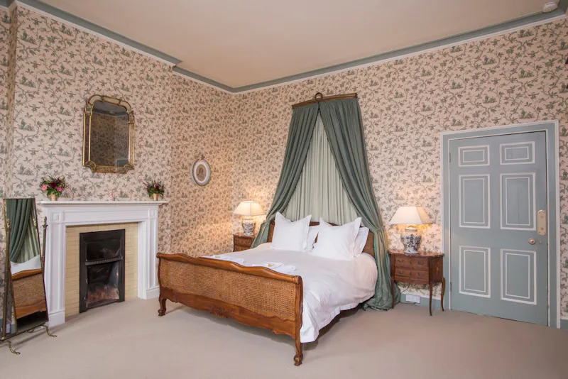 Bedroom at Wantage country house estate , A832 (photo 22)