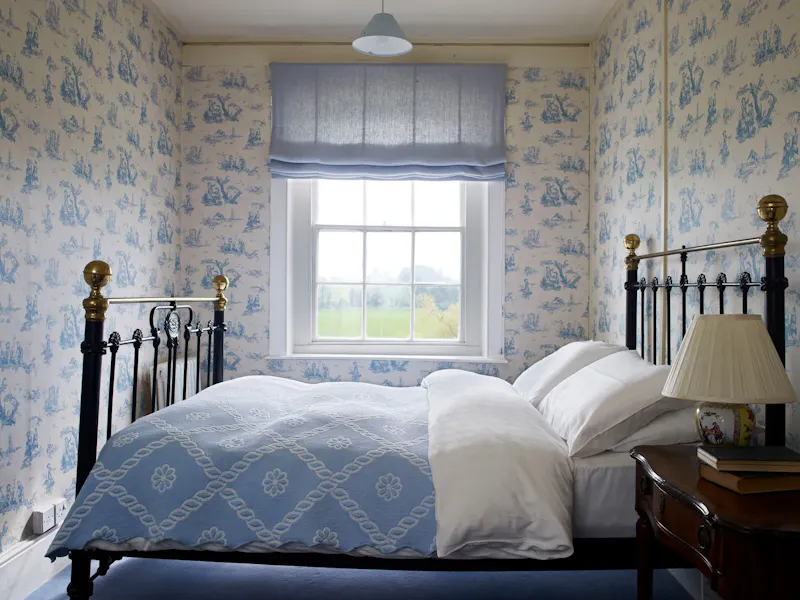 Bedroom at Wantage country house estate , A832 (photo 21)