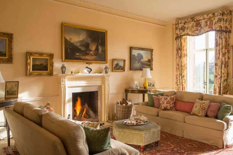 Sitting room at Wantage country house estate , A832 (photo 4)