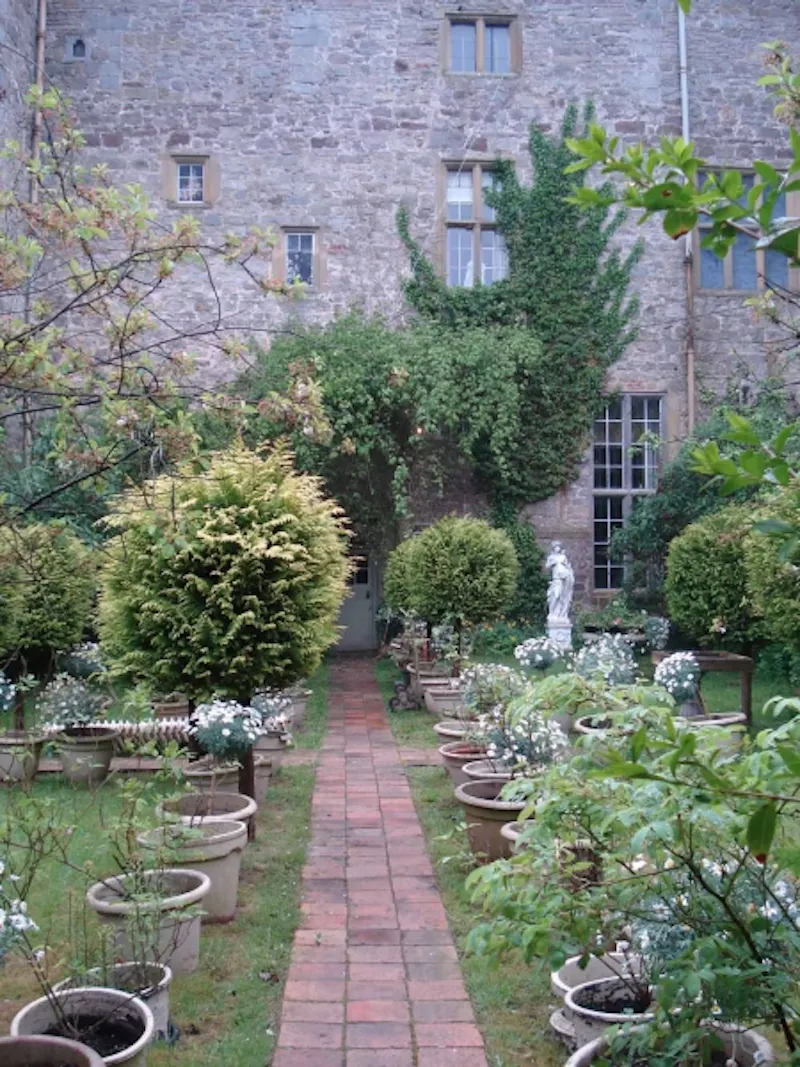 North Wales Jacobean mansion, W100 (photo 30)