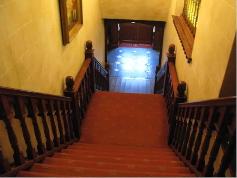 Staircase at Film location W117 in Wales (photo 23)
