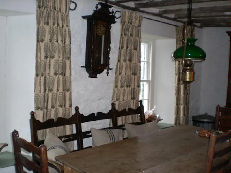 Film location W121 in Wales (photo 6)
