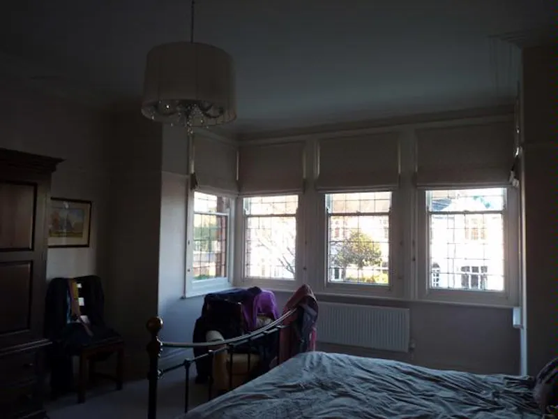 Bedroom at Film location W122 in Wales (photo 10)