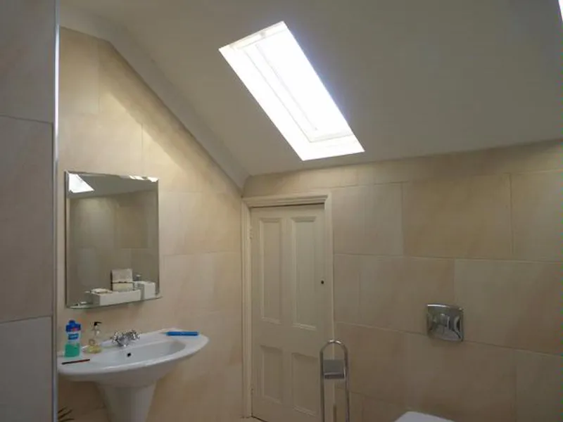 Bathroom at Film location W122 in Wales (photo 11)