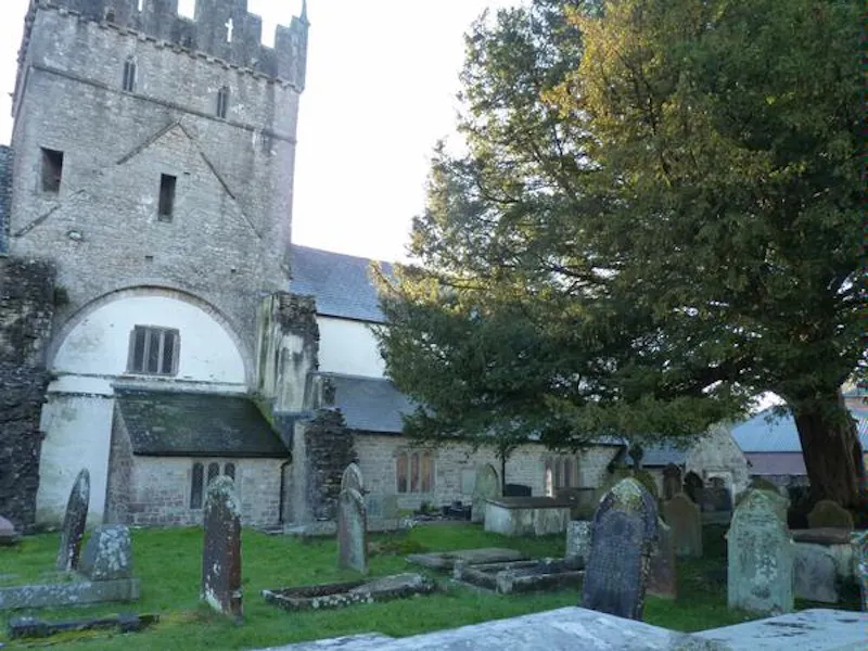 Film location W124 in Wales (photo 1)