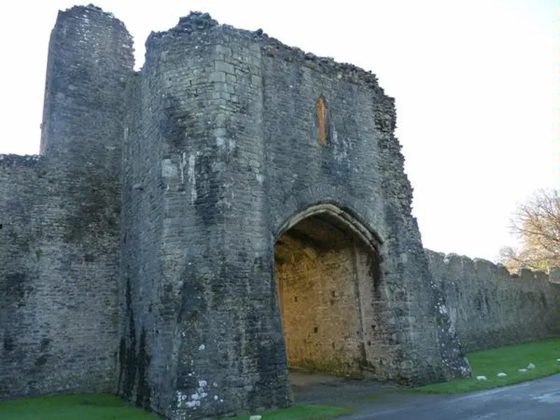 Film location W124 in Wales (photo 3)