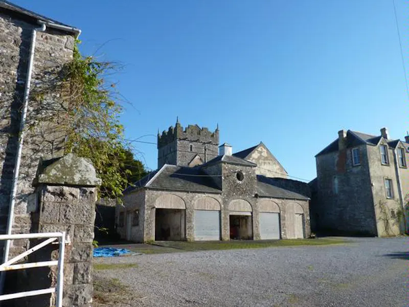 Driveway at Film location W124 in Wales (photo 23)