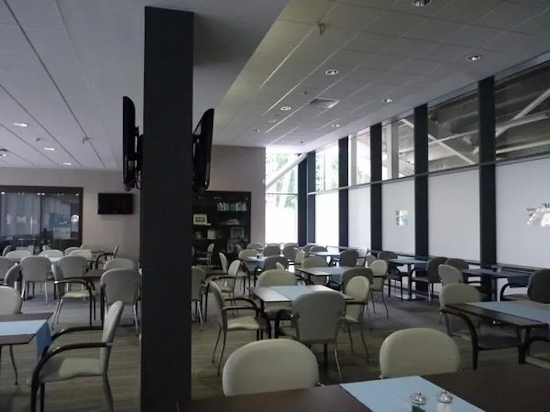 Dining room at Film location W125 in Wales (photo 15)